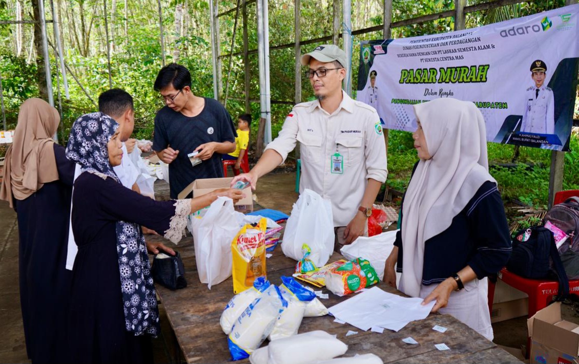 Tekan Inflasi Jelang Nataru, Disperindag Balangan Gelar Pasar Murah di Telaga Purun