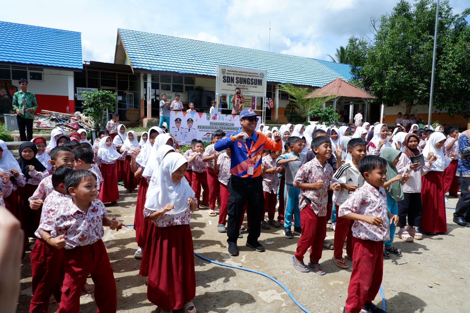 Pulihkan Trauma Pascabanjir, Anak-anak SD N Sungsum Ikuti Trauma Healing