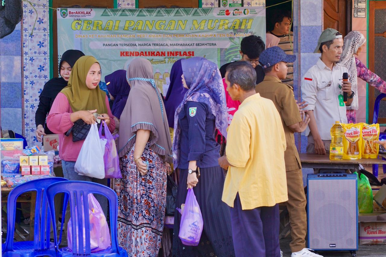 Pasar Murah di Desa Marias, Bantu Warga Belanja Lebih Hemat