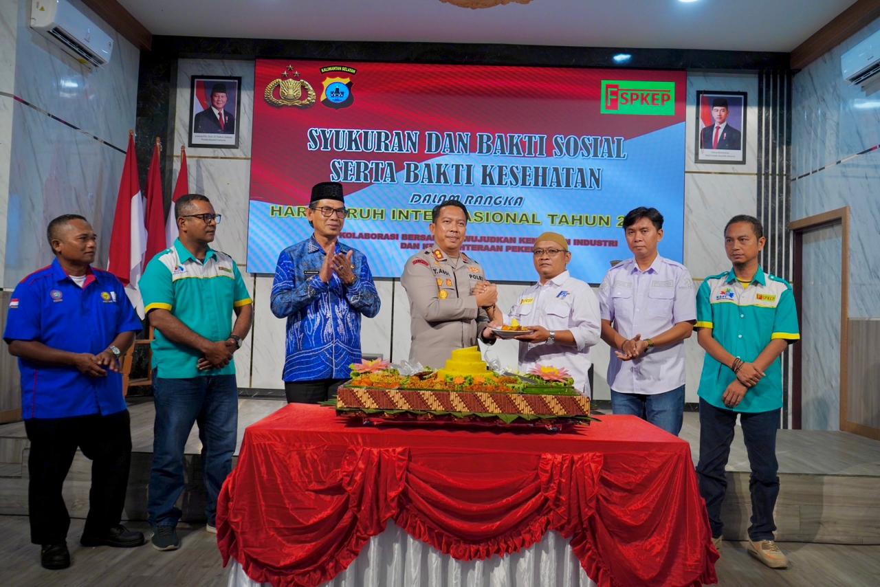 Polres Balangan Peringati Hari Buruh Internasional dengan Syukuran dan Aksi Sosial