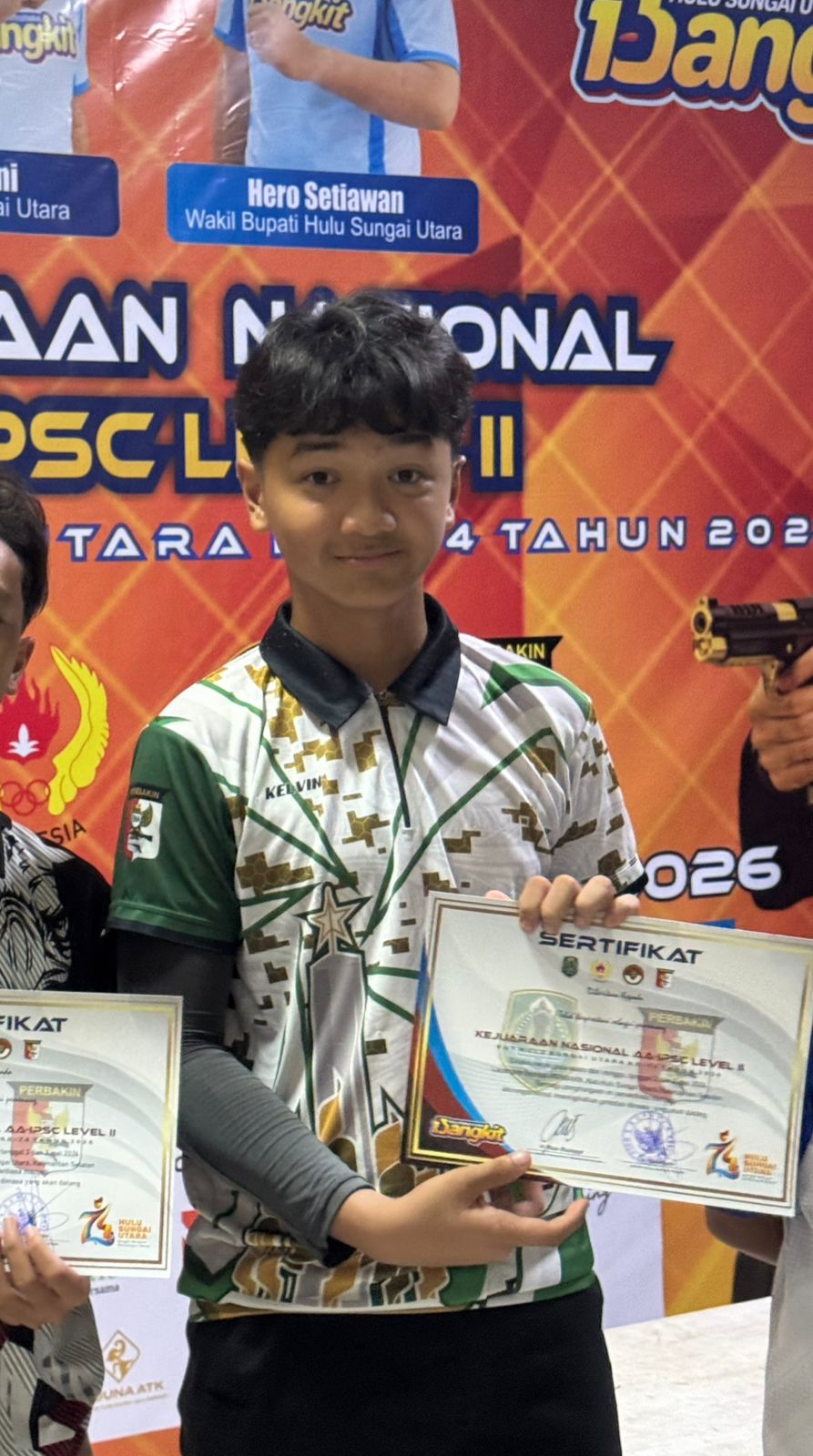 Harumkan Nama Balangan, Kelvin Giskio Rahman Bawa Pulang Trofi Juara 2 Kejurnas Menembak HSU