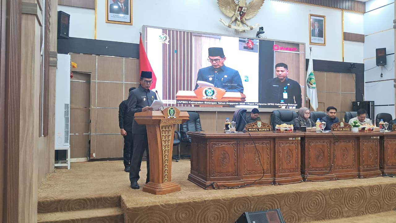 Wabup Balangan Sampaikan Jawaban atas Pandangan Fraksi DPRD