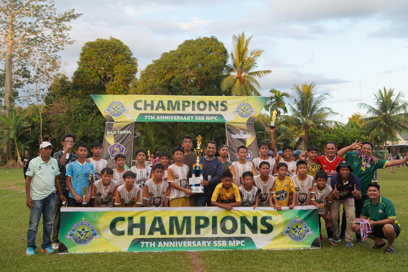 SSB Mantimin Putera Club Juarai Turnamen Sepak Bola Usia Dini