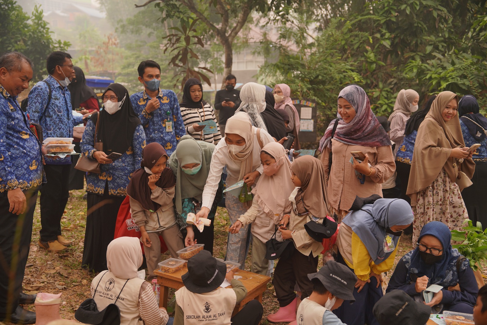 Lewat Market Day, Sekolah Alam Al-Tamar Balangan Latih Anak Berwirausaha Sejak Dini